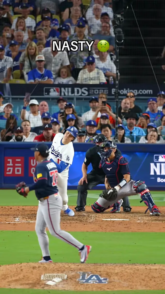 Didier Fuentes strikes out Shohei Ohtani with some filth 🤮 His strong...