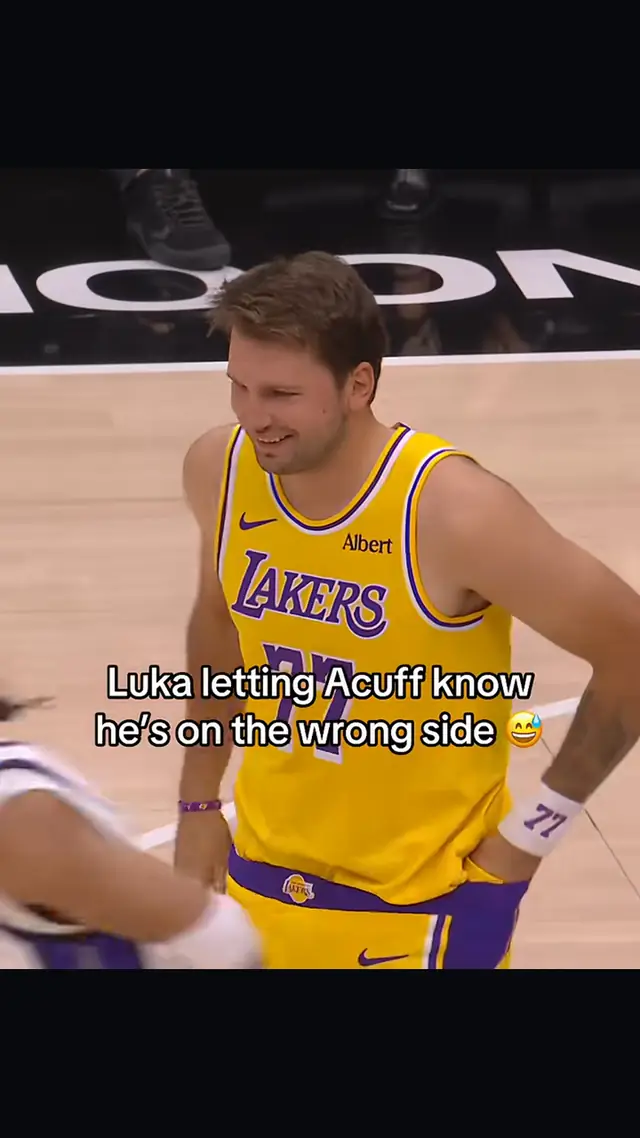 Luka helping out Acuff at tip-off 😂 #NBA #basketball #lukadoncic #fun...