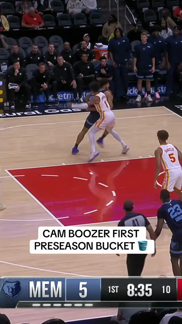 Cam Boozer is on the board with a tough fadeaway for his first bucket...