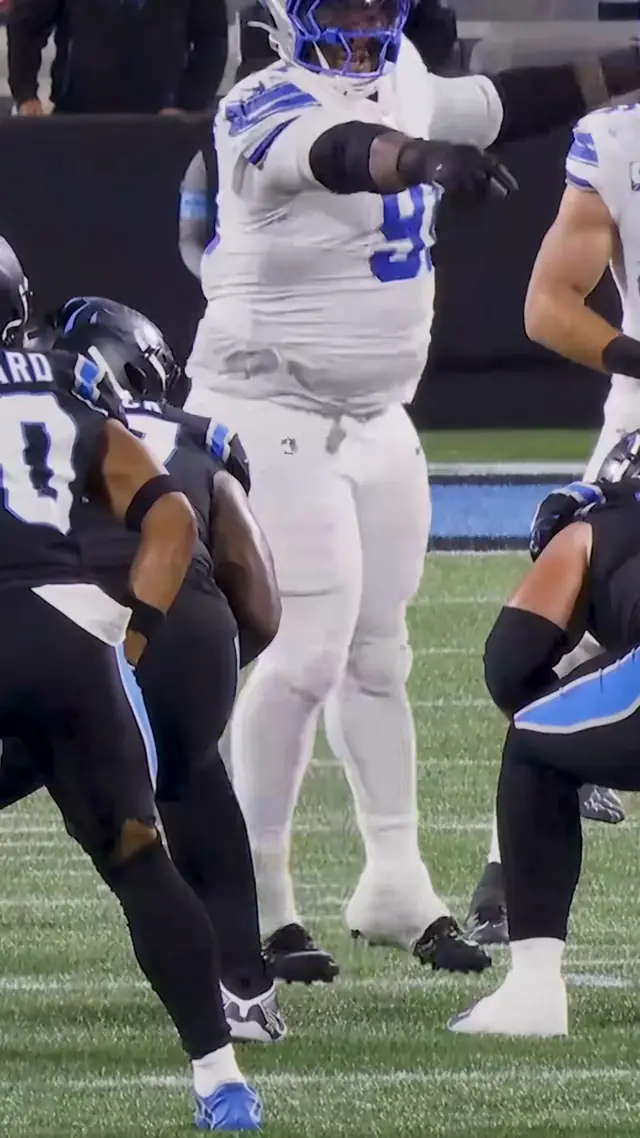 he wasn’t letting that one slide 🗣️ #tyleikwilliams #nfl #detroitlions 