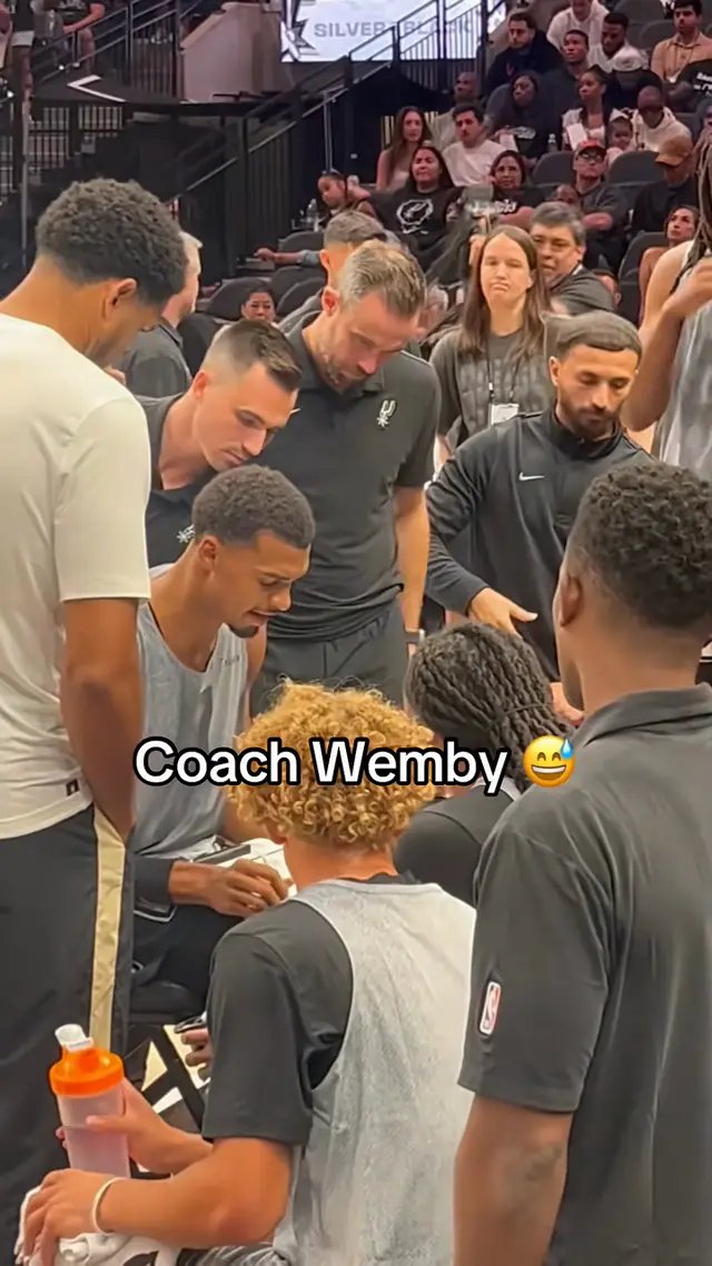 Wemby drawing up the plays 🔥 (MaximeAubin1/X) #nba #basketball #spurs...
